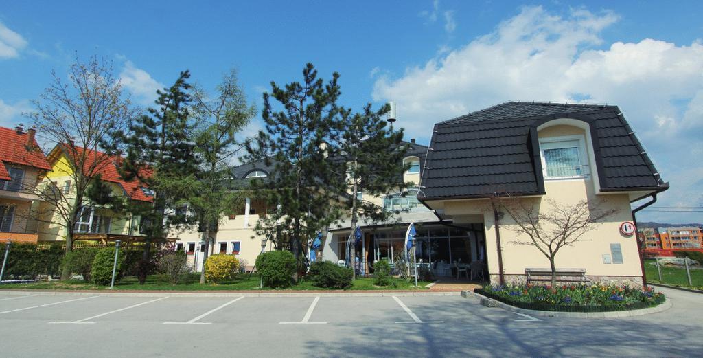 Grandvid Hotel Skofljica Exterior photo