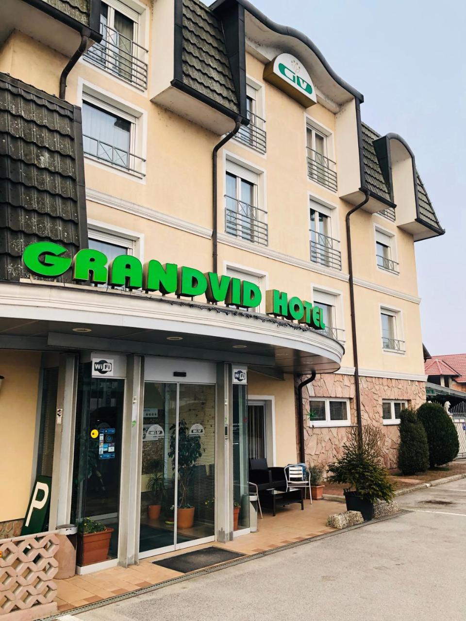 Grandvid Hotel Skofljica Exterior photo